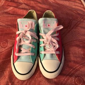 Brand new converse sneakers W 5.5